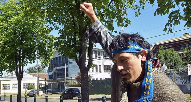 Facundo Jones Huala queda libre tras formalización por amenazas a médico: pidió disculpas públicas