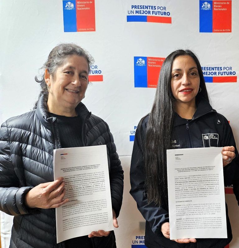 Seremi de Bienes Nacionales entrega permiso a Fonderos de Temuco para las actividades de Fiestas Patrias