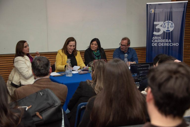 Violencia y acoso en el trabajo: seminario abordó importancia de entornos laborales seguros