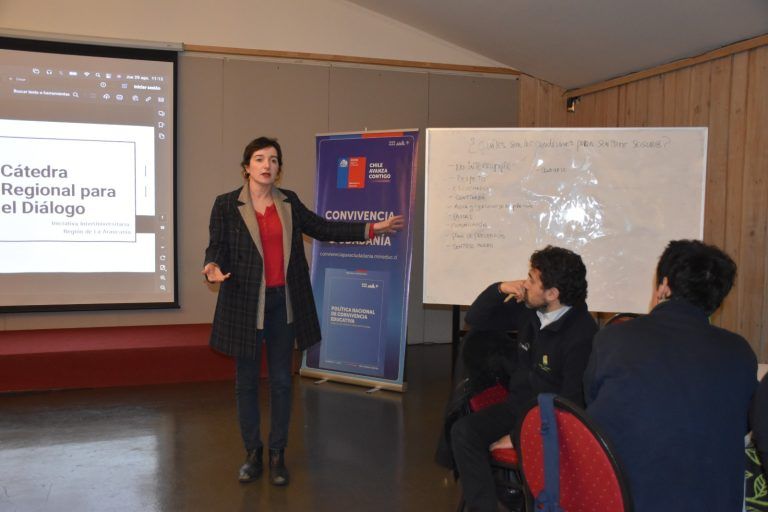 Centros de Estudiantes de La Araucanía se reúnen en capacitación para el diálogo convocada por el Mineduc