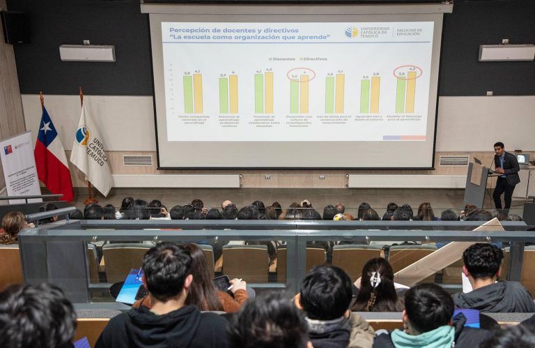 Aprendizaje colaborativo: Doctor en Educación de la Universidad de Harvard encabezó seminario en la UCT