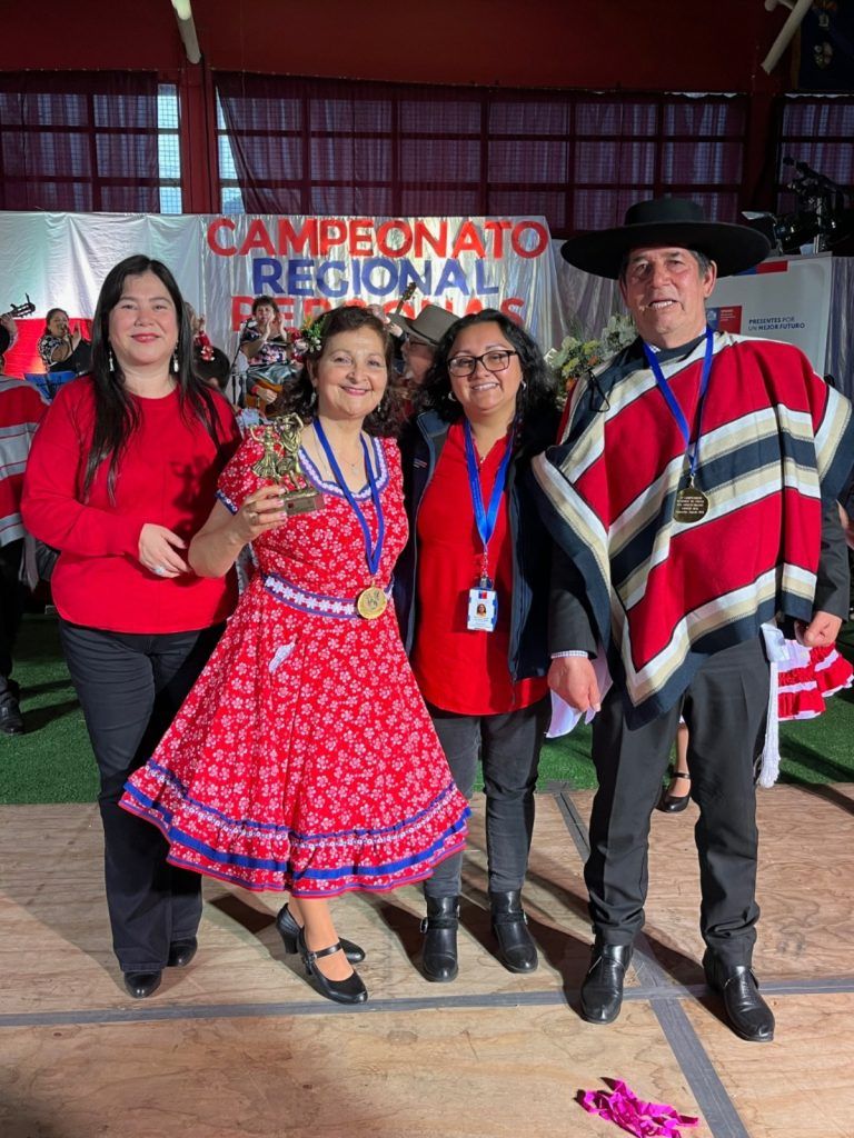 Pareja de Nueva Imperial ganó campeonato regional de cueca del adulto mayor 2024.