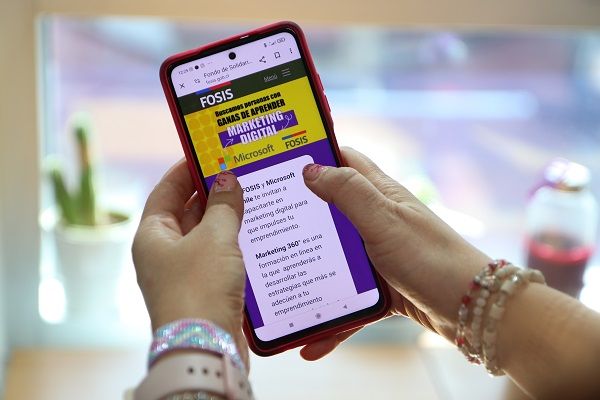 Nueva convocatoria 2025: «El FOSIS y Microsoft Chile abren nuevamente inscripciones para capacitarse en marketing digital»