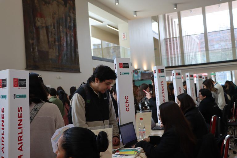 Parte Punto Empleo con más de 2.400 oportunidades laborales