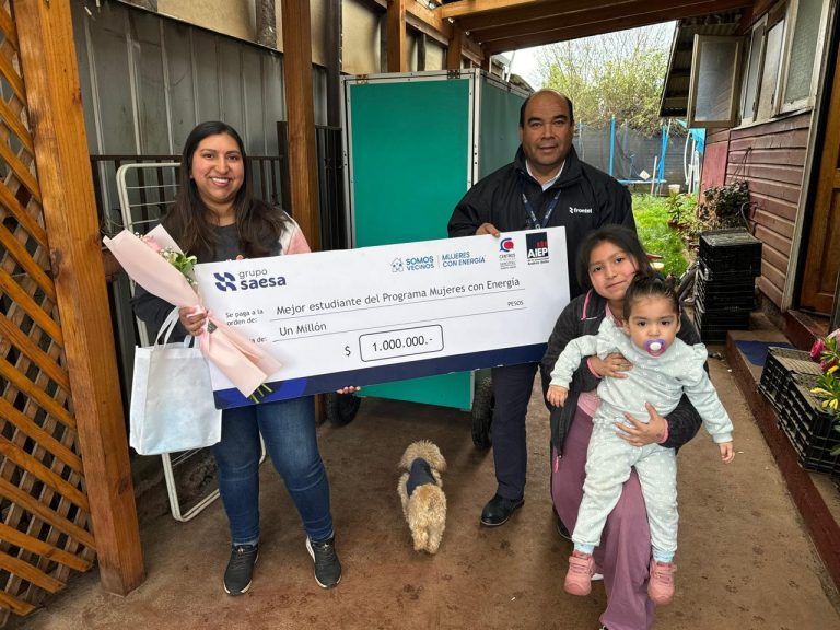 Emprendedoras de la región se certificaron gracias al programa Mujeres con Energía de Frontel