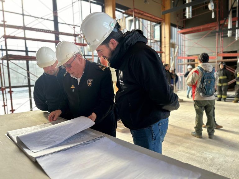 Gobernador supervisó los avances en la construcción del primer cuartel de bomberos para la segunda faja en Villarrica