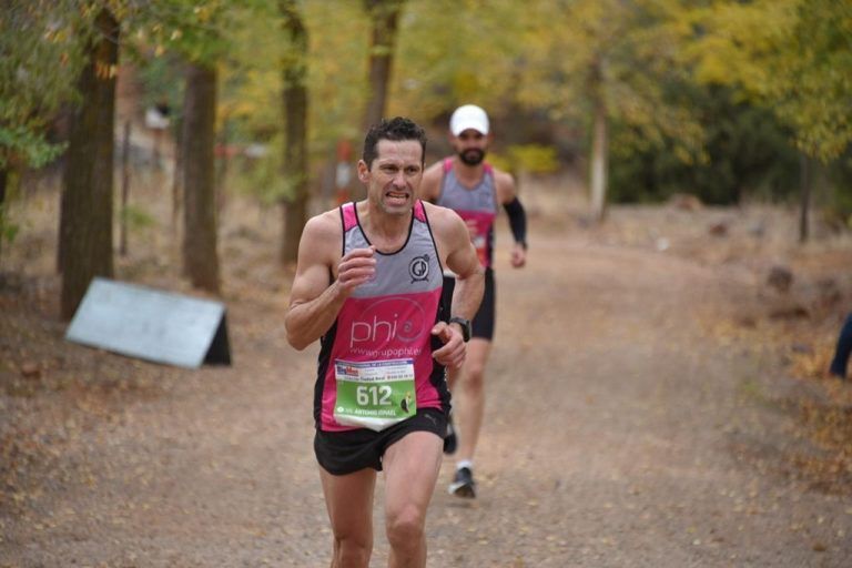 Pucón da inicio a la semana de Fiestas Patrias con la Media Maratón “Fiestas Patrias Cross Country” 2024