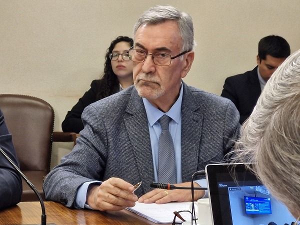 Diputado Saffirio oficia a Contraloría por irregularidades que afectan a pacientes oncológicos