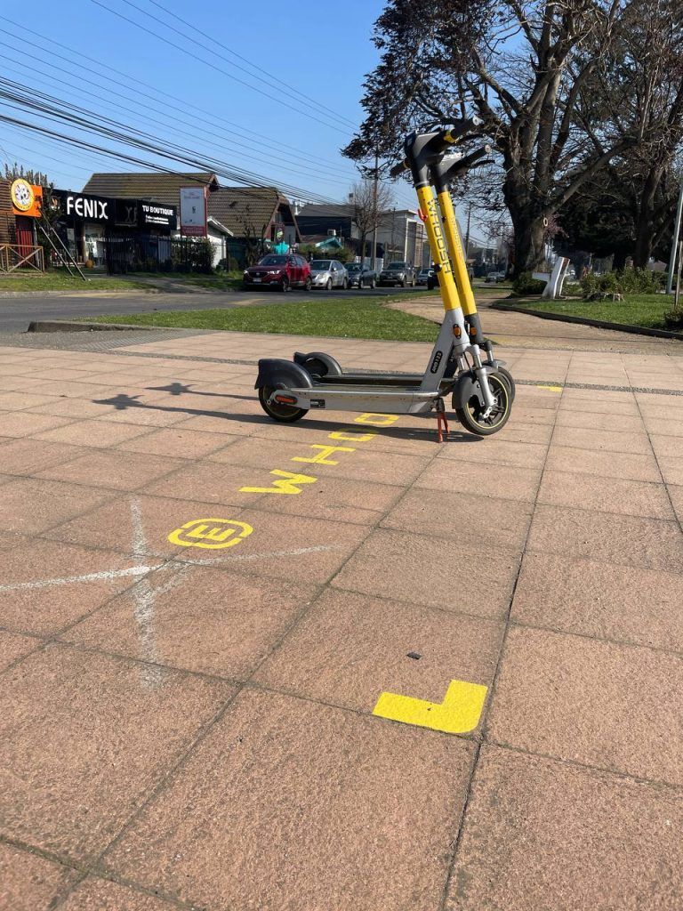 Municipalidad de Temuco y Whoosh inauguran estacionamientos solo para scooters durante estas fiestas patrias