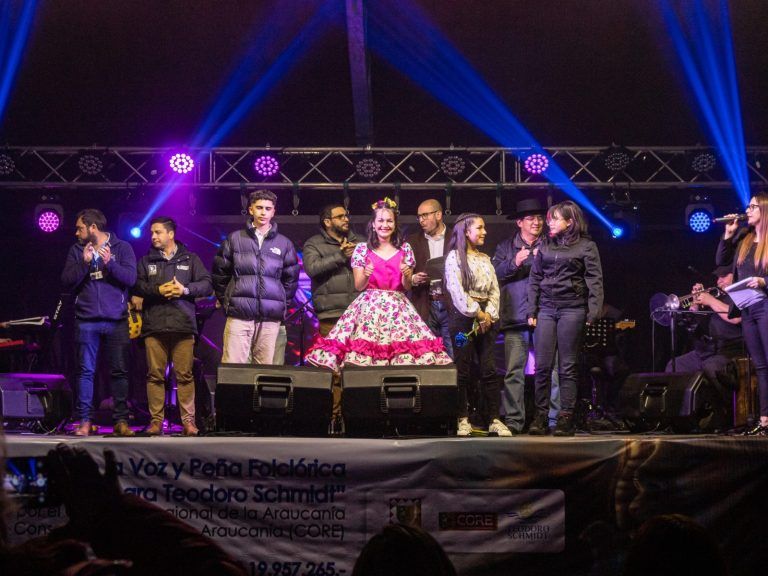 Festival de la voz y peña folclórica Hualpin
