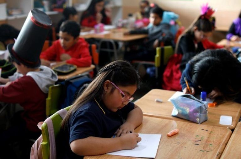 Mineduc anuncia los Servicios Locales que recibirán sus establecimientos educacionales a partir del 1 de enero de 2025