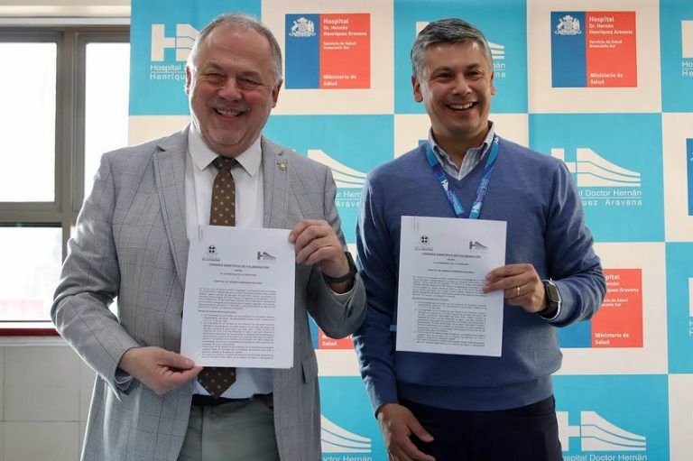 Hospital Dr. Hernán Henríquez Aravena y Universidad de La Frontera Sellan Alianza Estratégica para Fortalecer la Calidad en la Atención Sanitaria