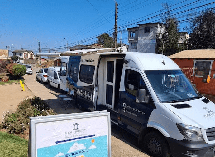 Bus de la Justicia continúa gira por Padre Las Casas, Perquenco, Lonquimay, Teodoro Schmidt y Temuco, para responder consultas de la ciudadanía