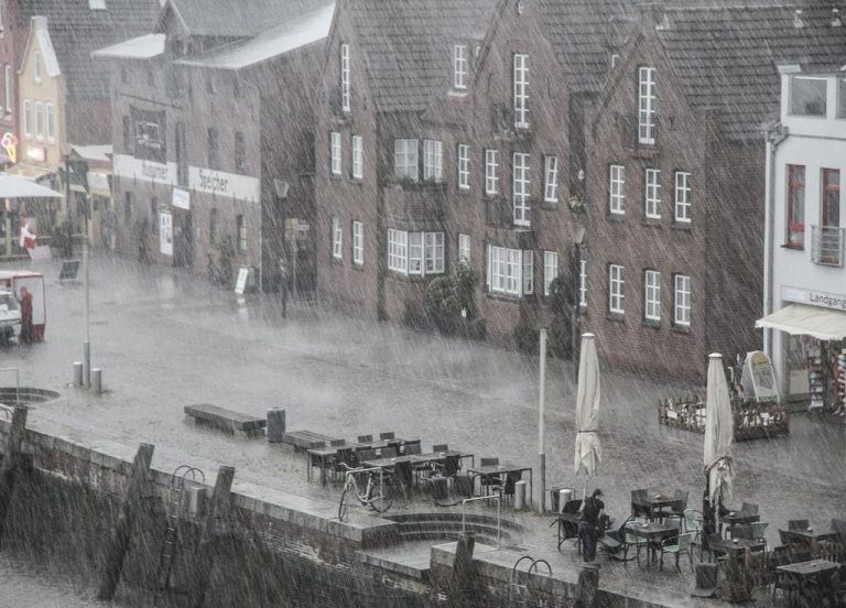 ¿Por qué la lluvia se intensifica alrededor de las grandes ciudades?