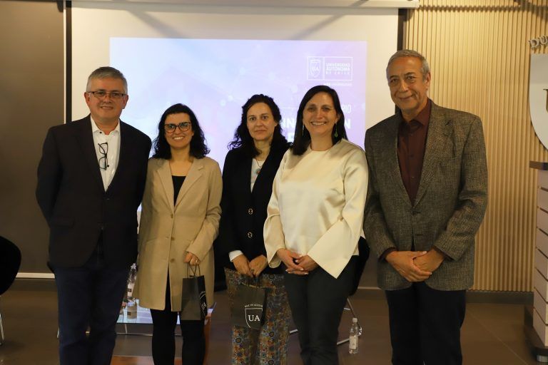 U. Autónoma de Chile impulsa la innovación abierta en seminario de alto impacto