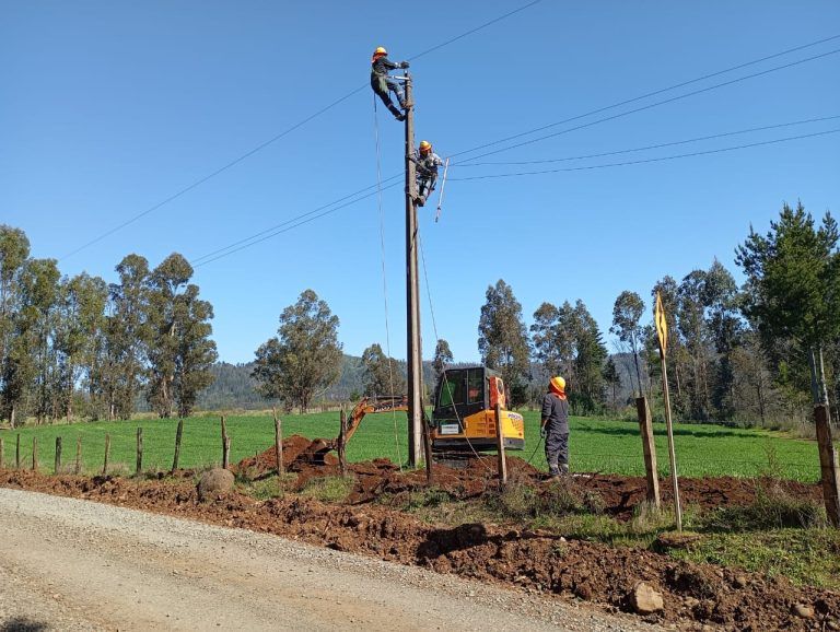 Frontel realizó importantes mejoramientos en líneas eléctricas de sectores rurales de Ercilla