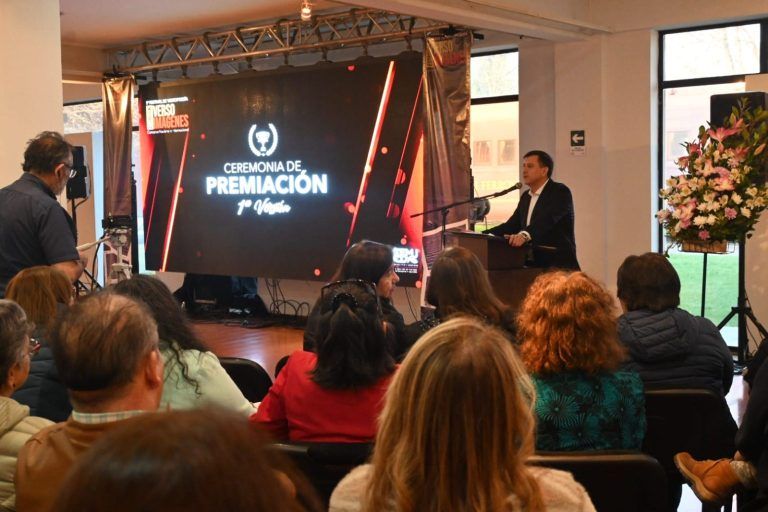 Temuco premió a las obras ganadoras del primer Festival Internacional de videopoesía “Estación Verso Imágenes”