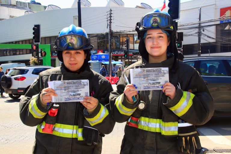 Bomberos de Temuco dan el lanzamiento a la Rifa Monumental 2024