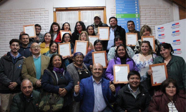 Feriantes de La Araucanía fortalecen su trabajo a través de programa de Sercotec
