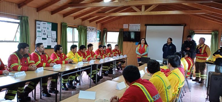 CONAF Realiza Capacitación para Mandos Medios en Protección Contra Incendios Forestales