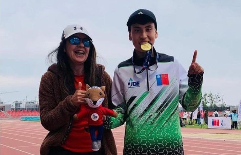 Joven victoriense es campeón nacional de 5.000 metros marcha en Juegos Deportivos Escolares 2024