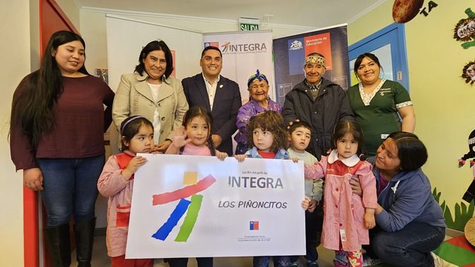 Mineduc Araucanía entrega reconocimiento oficial a 3 salas cunas y jardines infantiles de las comunas de  Lonquimay y Curacautín