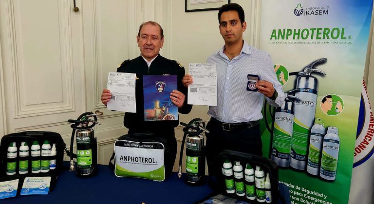 Bomberos recibe importante aporte de innovadora solución que neutraliza las quemaduras químicas