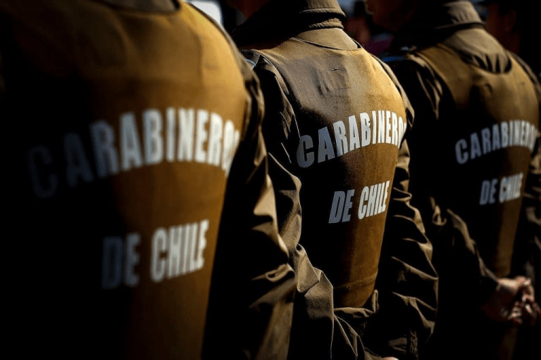 Riña escolar en liceo de Temuco termina con intervención policial y detención de estudiantes