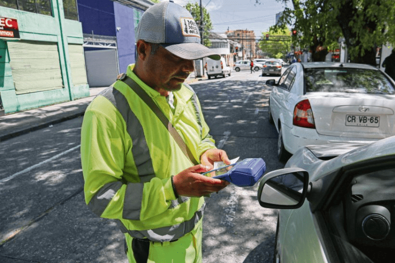 Aplazan instalación de inmovilizadores de autos tras no llegar a acuerdo con municipio de Temuco