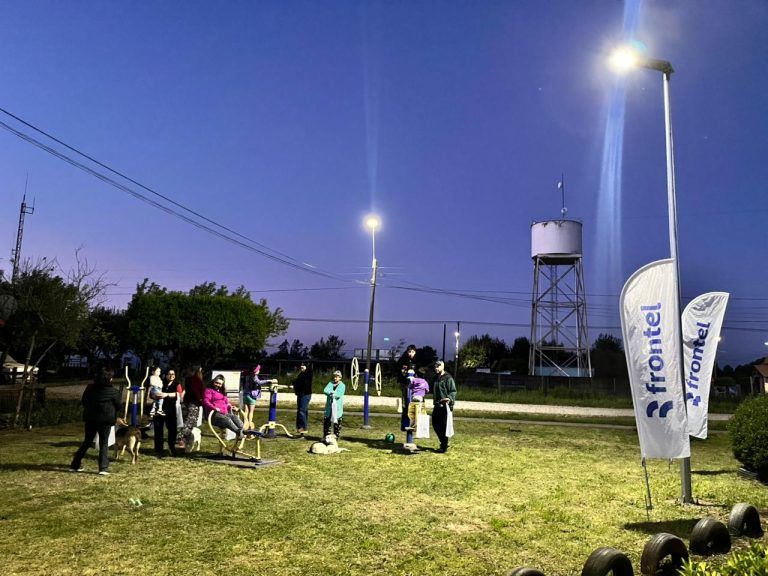 Frontel inaugura paneles fotovoltaicos en sectores rurales de Teodoro Schmidt