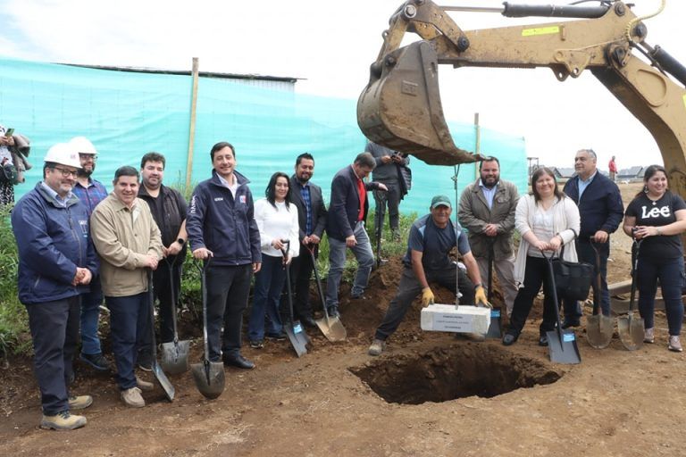 SERVIU junto a familias del comité alborada inician la construcción de 159 viviendas en Lautaro