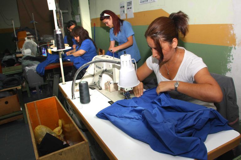 Mujeres jóvenes de La Araucanía enfrentan mayores dificultades para insertarse al mundo laboral