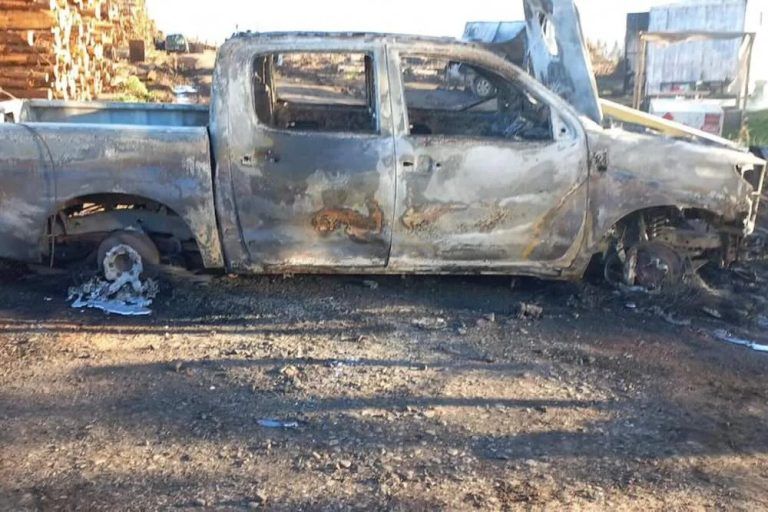 Nuevo atentado deja dos máquinas forestales incendiadas en Lautaro