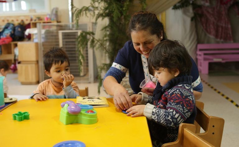 Año parvulario 2025: postulación a salas cuna y jardines infantiles Integra finaliza el próximo 29 de noviembre