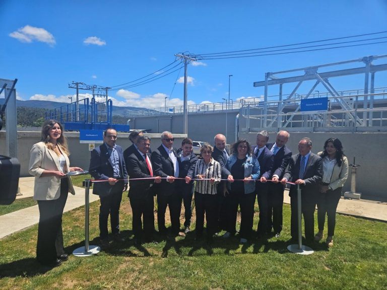 Ministra MOP inaugura nuevas obras en planta de Aguas Araucanía de Angol
