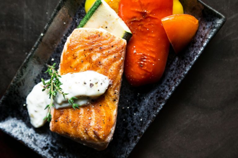 Salmón: un súper alimento chileno para incluir en el menú de las fiestas de fin de año