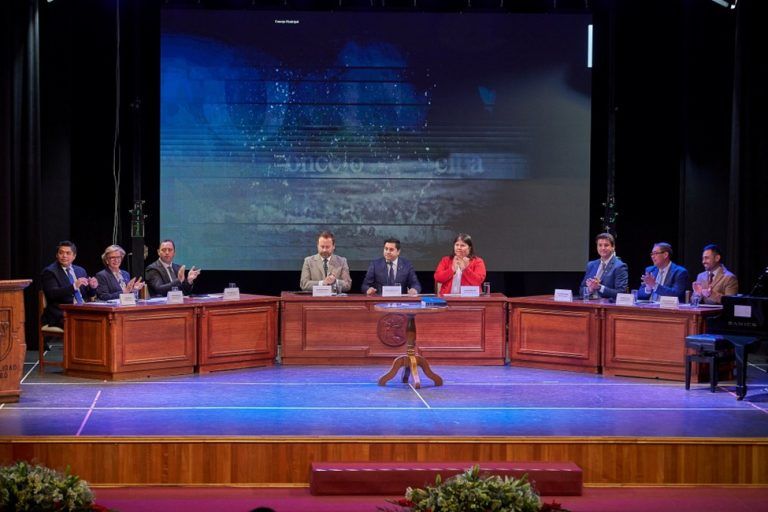 Invitando a la comunidad a un nuevo desafío para estos próximos años asumen en Lautaro el Alcalde Electo junto a su cuerpo de concejales