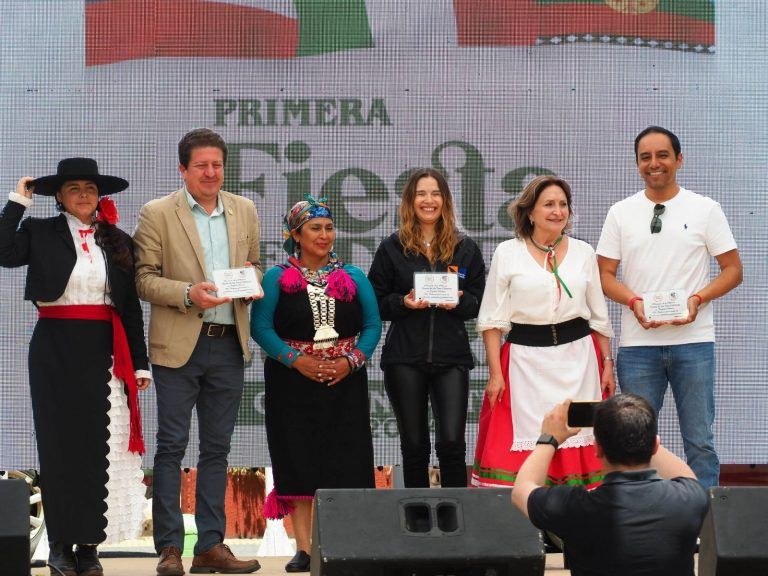 Fiesta de las Tres Culturas: Inédito encuentro en Capitán Pastene mostró lo mejor de sus tradiciones artesanales y culinarias