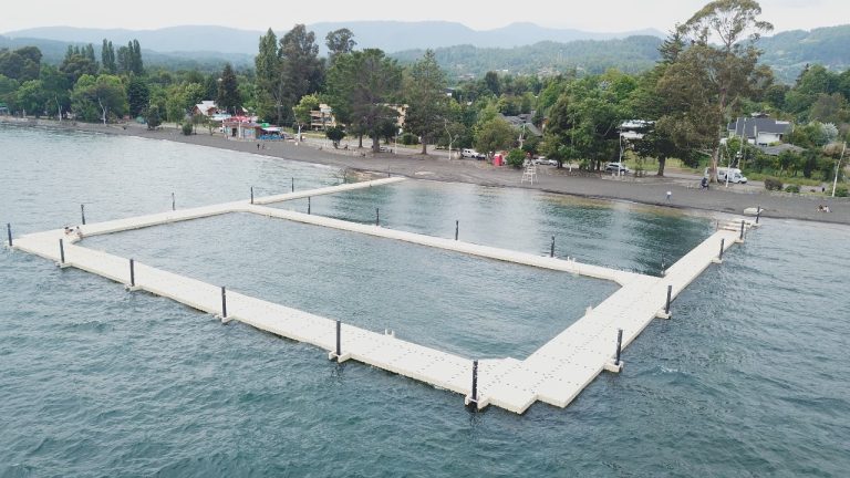 MOP ejecuta importantes trabajos de conservación del borde lacustre de Lican Ray en Villarrica