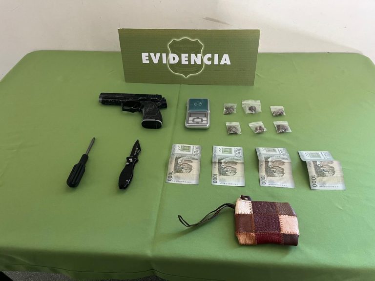Detienen a tres menores por porte de armas y sustancias ilícitas en Lautaro