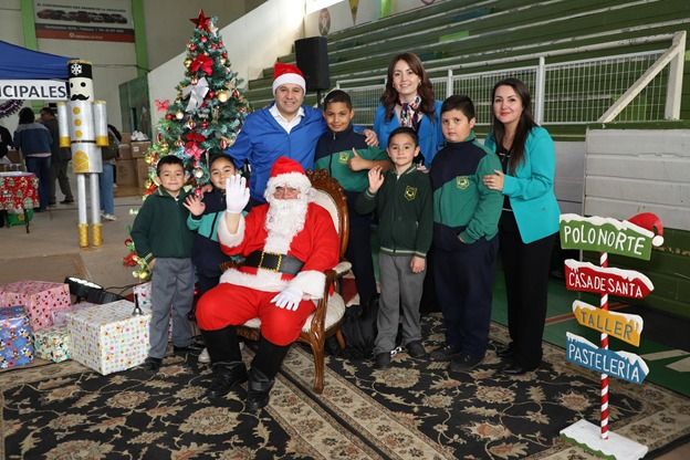 Se entregó 6 mil regalos navideños a los niños y niñas de Lautaro