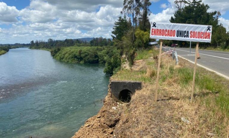 Municipalidad de Pitrufquén y comunidades presentan recurso de protección ante la Corte de Apelaciones por socavón de Huefel