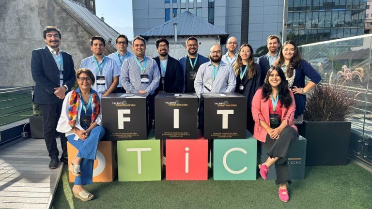 FIT Construcción 2024: OTIC CChC premia a los mejores proyectos de innovación para enfrentar los desafíos del talento en la construcción