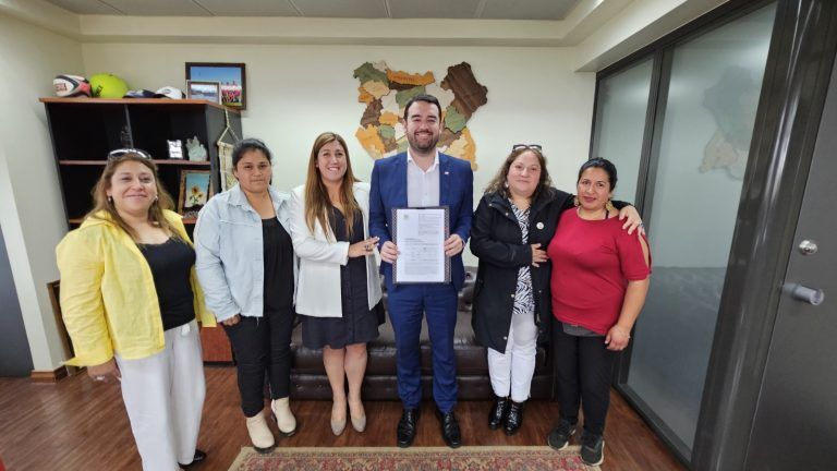 Se Firma mensaje para la reposición de la Escuela Martín Alonqueo de la localidad de General López