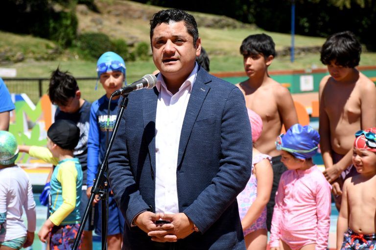 ¡Comenzó el Verano! “Municipalidad de Temuco anuncia apertura al público de la Piscina del Parque Estadio”