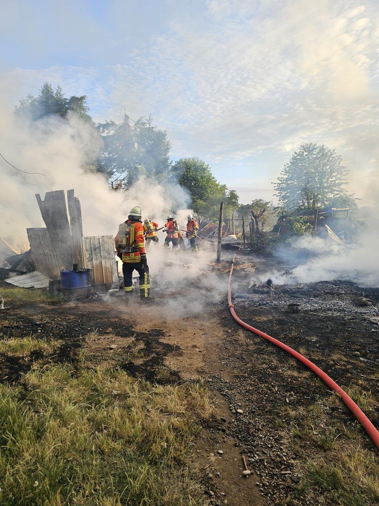 PDI investiga homicidio, lesiones graves en contexto de VIF e incendio en Villarrica