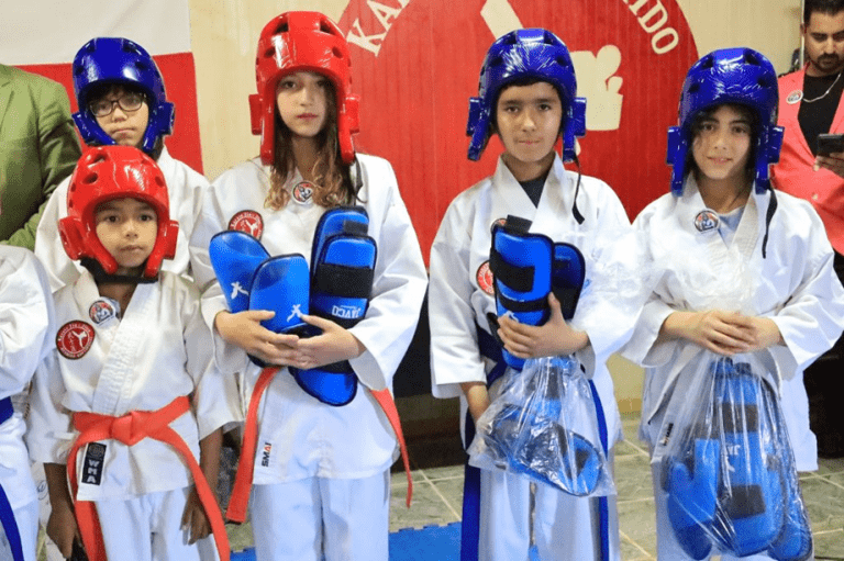 Escuela de kárate Bushido celebra su 24° aniversario con importantes reconocimientos