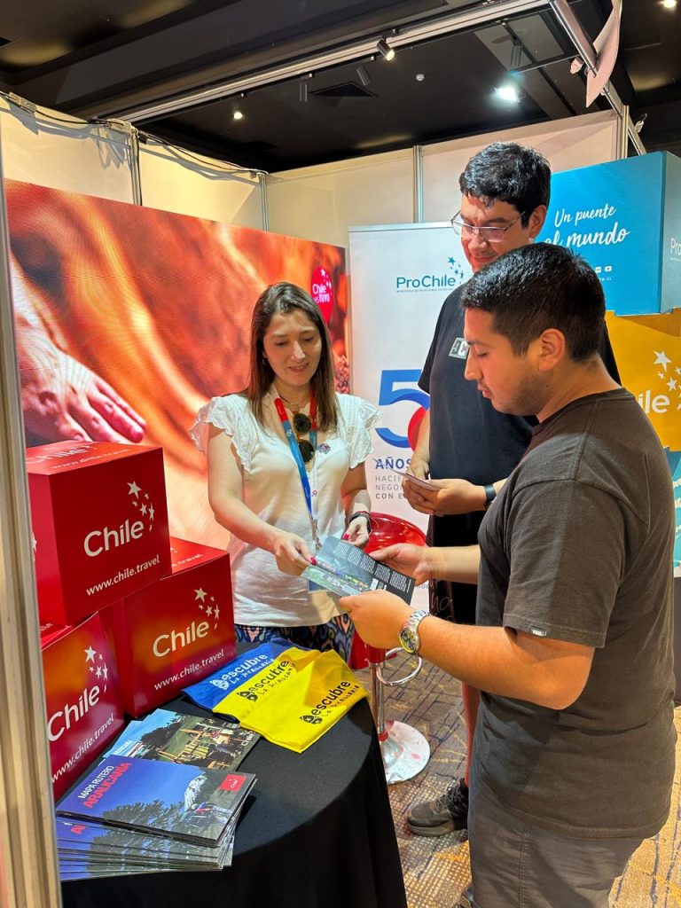 ProChile potencia las exportaciones regionales y el turismo en Ironman Pucón 2025 