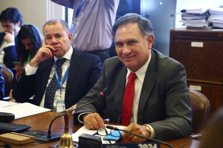 Gobierno acoge idea del diputado Mellado para mantener el impuesto a la renta en 12,5% para las PYMES