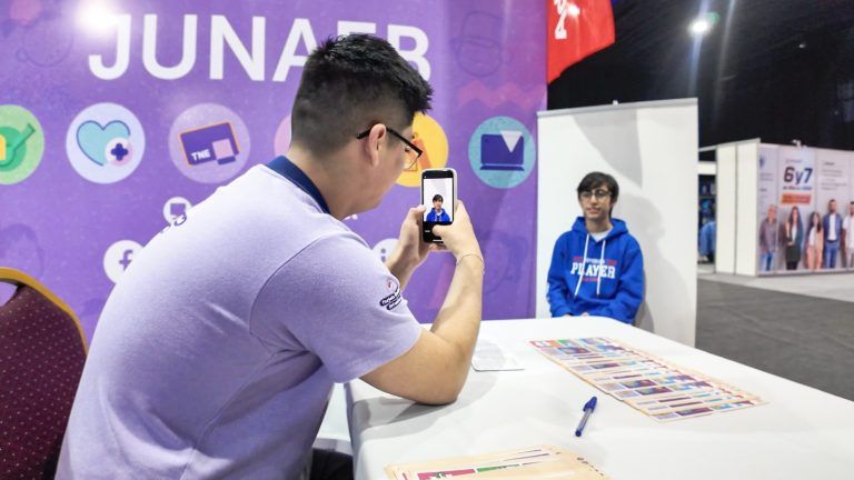 A través de aplicación web: Junaeb comenzó captura fotográfica temprana para la Tarjeta Nacional Estudiantil (TNE)